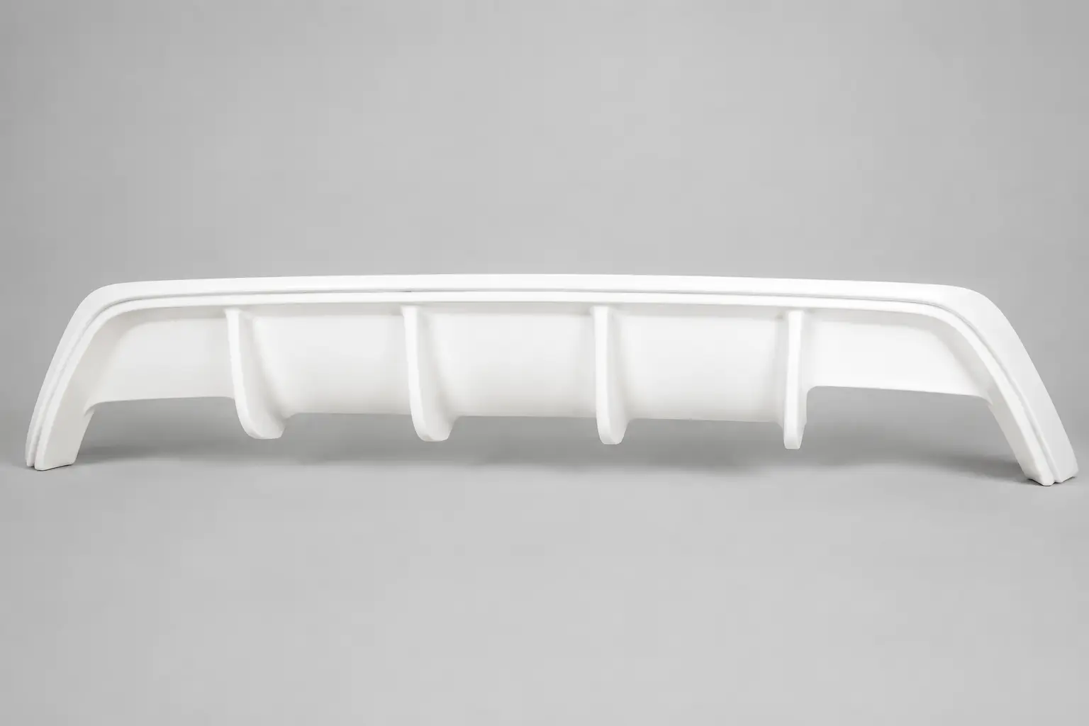 Diffusore posteriore in vetroresina stile Mattig VW Golf 4 1 VW Golf 4 GFK-Heckdiffusor im neutralen Produktstudio