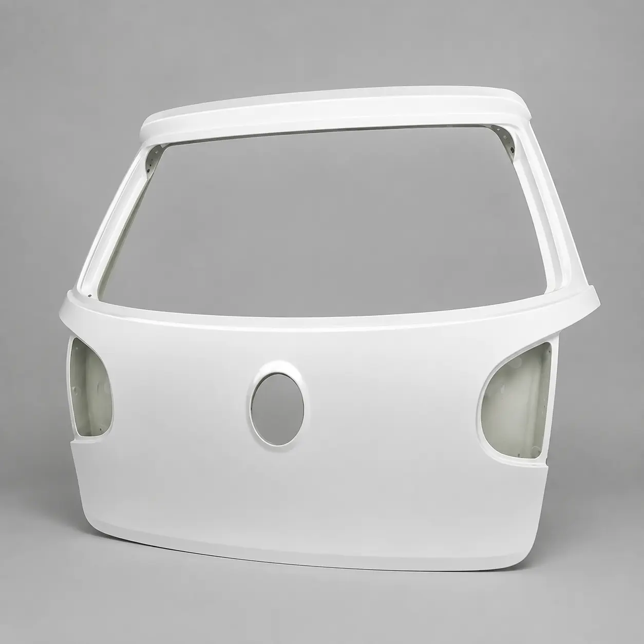 VW Golf 5 GRP Boot Lid with Inner Frame 1 VW Golf 5 GFK-Kofferraumdeckel mit Innenrahmen im neutralen Produktstudio