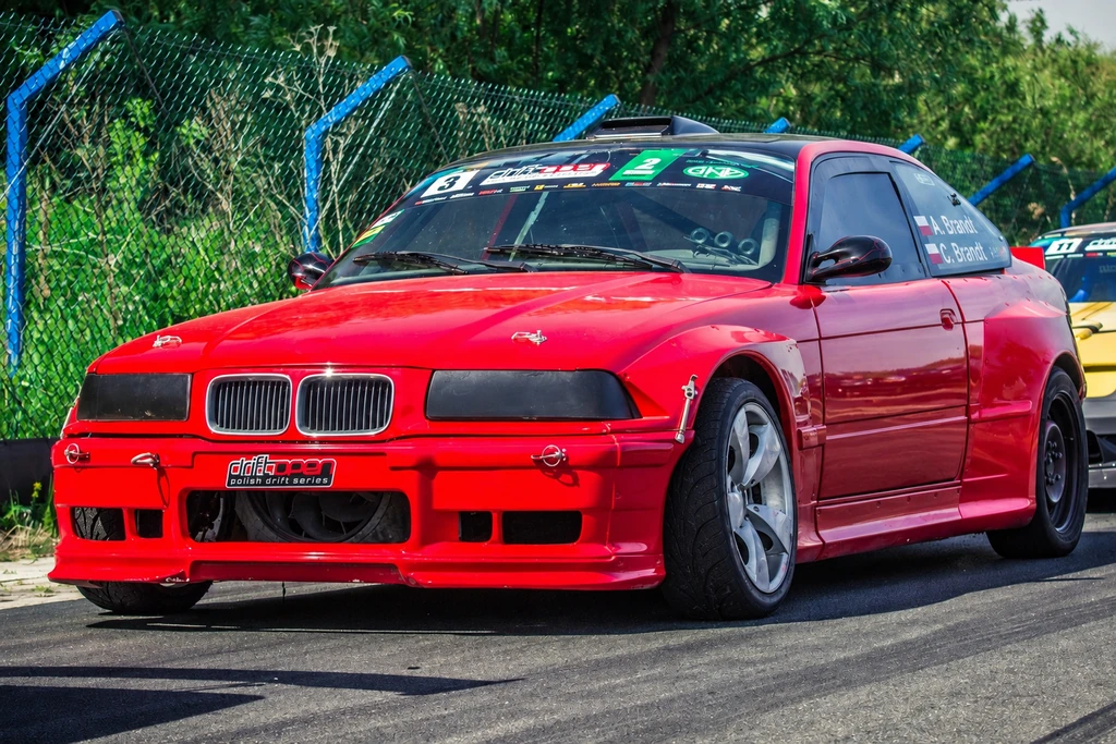 BMW E36 GRP Pandem-Style Widebody Kit 2 BMW E36 GFK Pandem-Style Breitbaukit – pandem small kit front einbau