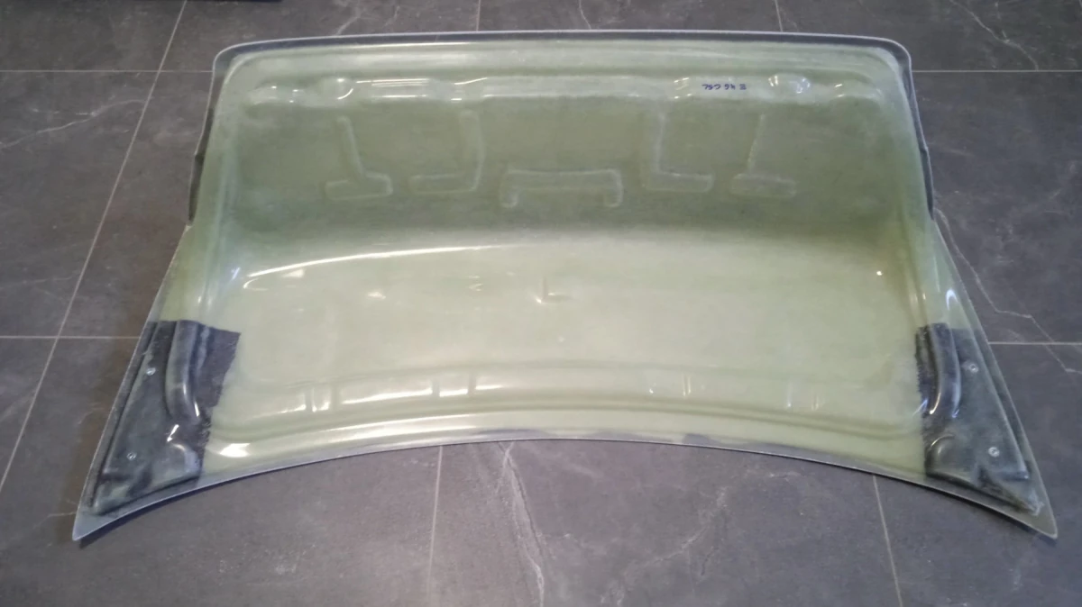 BMW E46 CSL couvercle de coffre en fibre de verre 3 BMW E46 GFK CSL Kofferraumdeckel – kofferraumdeckel innen